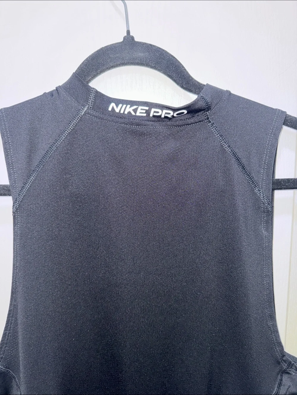 Nike Pro Dri-FIT Black Sleeveless Compression Training Tank Men’s medium